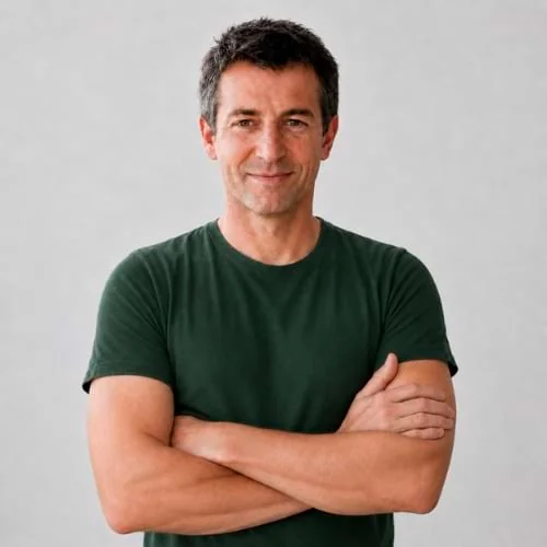 Portrait of Kim Larsen, founder of KetoDietMacros.com